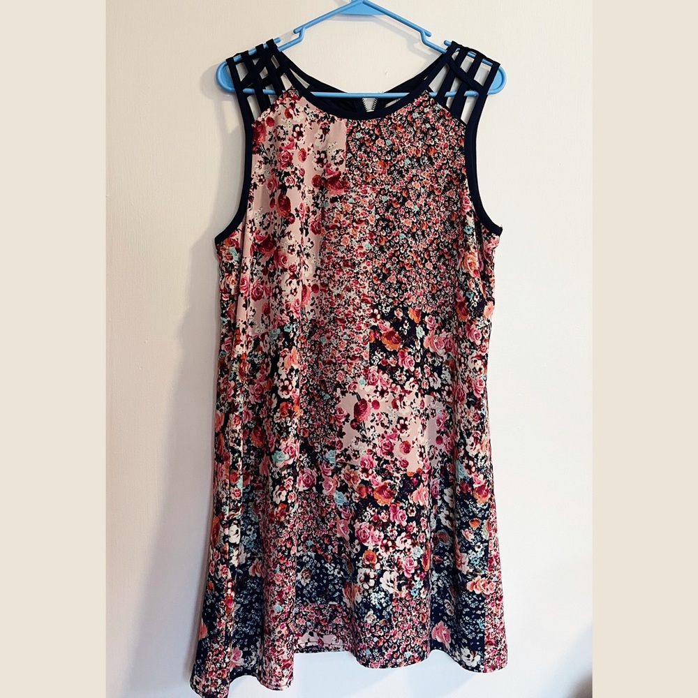 Color block flower dress - KHOLS